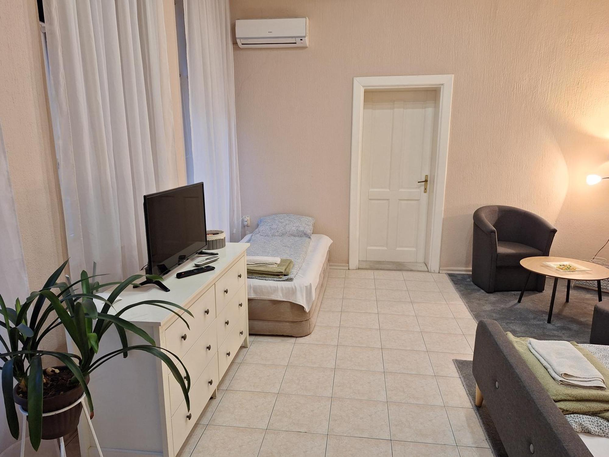 Mainstreet Apartman Суботица Екстериор снимка